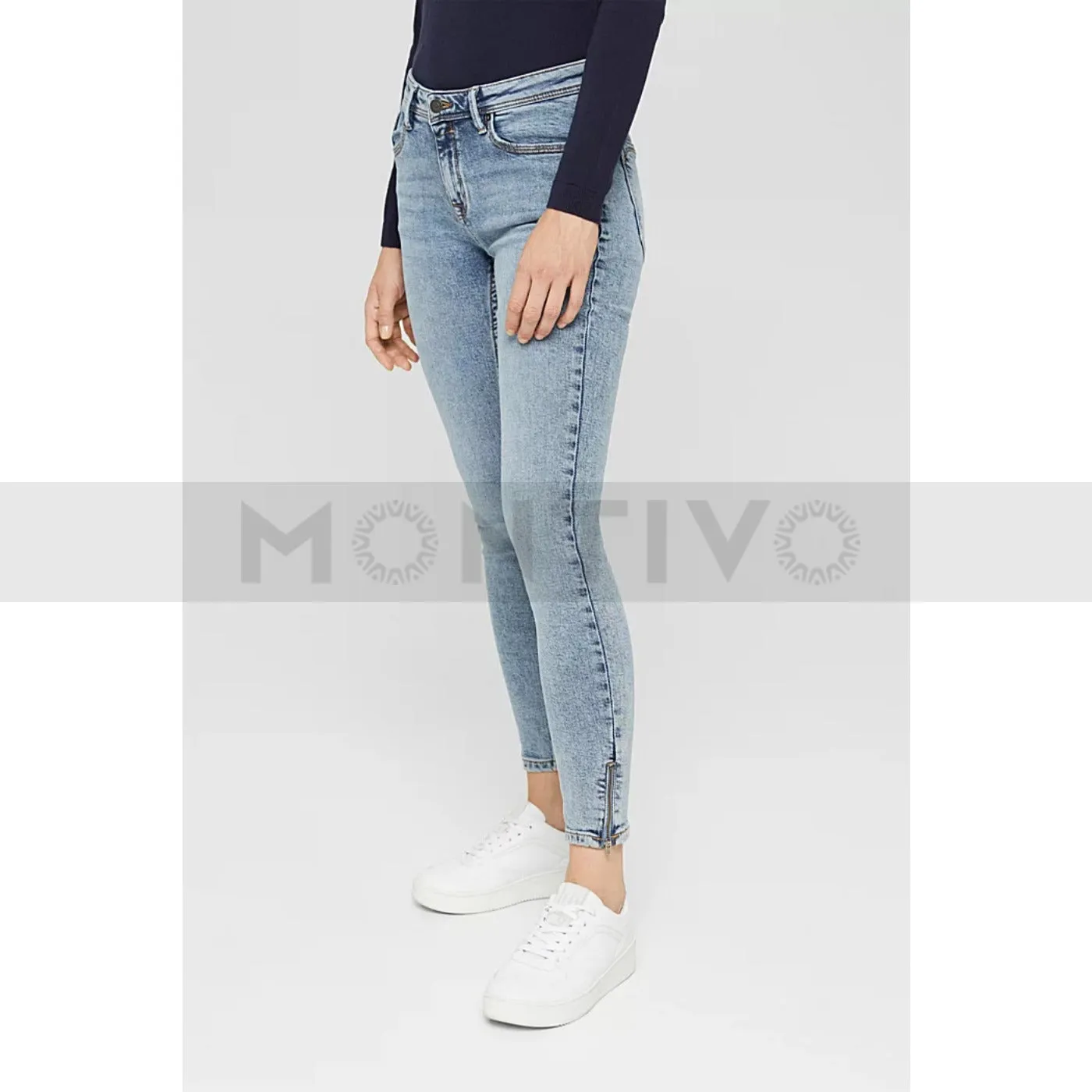 ESP Skinny Mid Rise Jeans