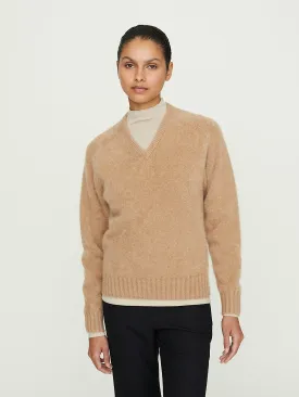 V-Neck Jumper in Camel