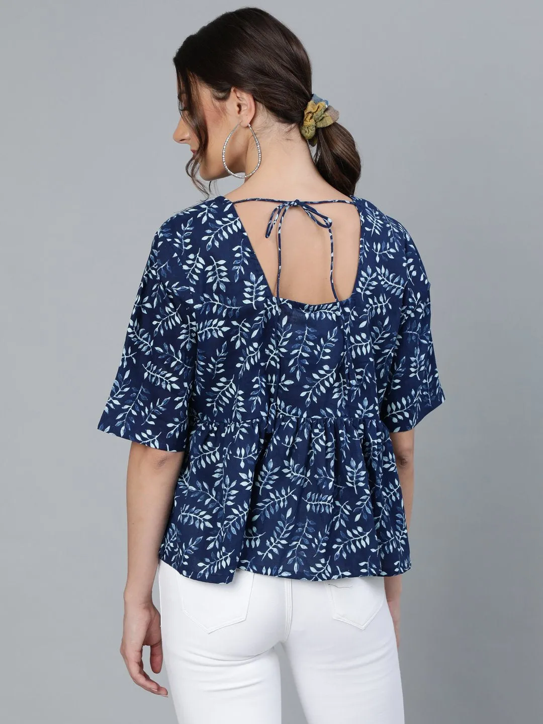 Women Indigo Blue Printed Top With V Neck & Three Quarter Sleeves