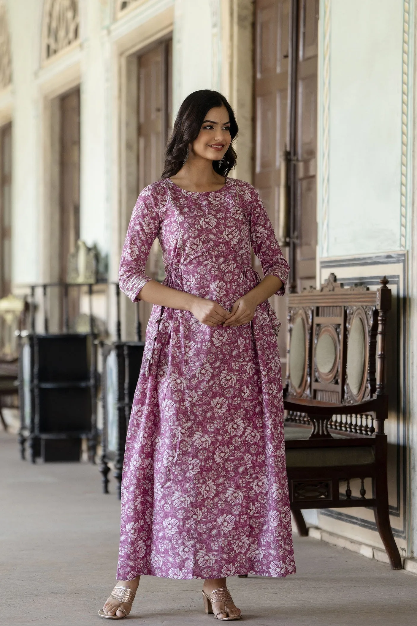 Women Pink Printed Flared Dress With Three Quarter Sleeves