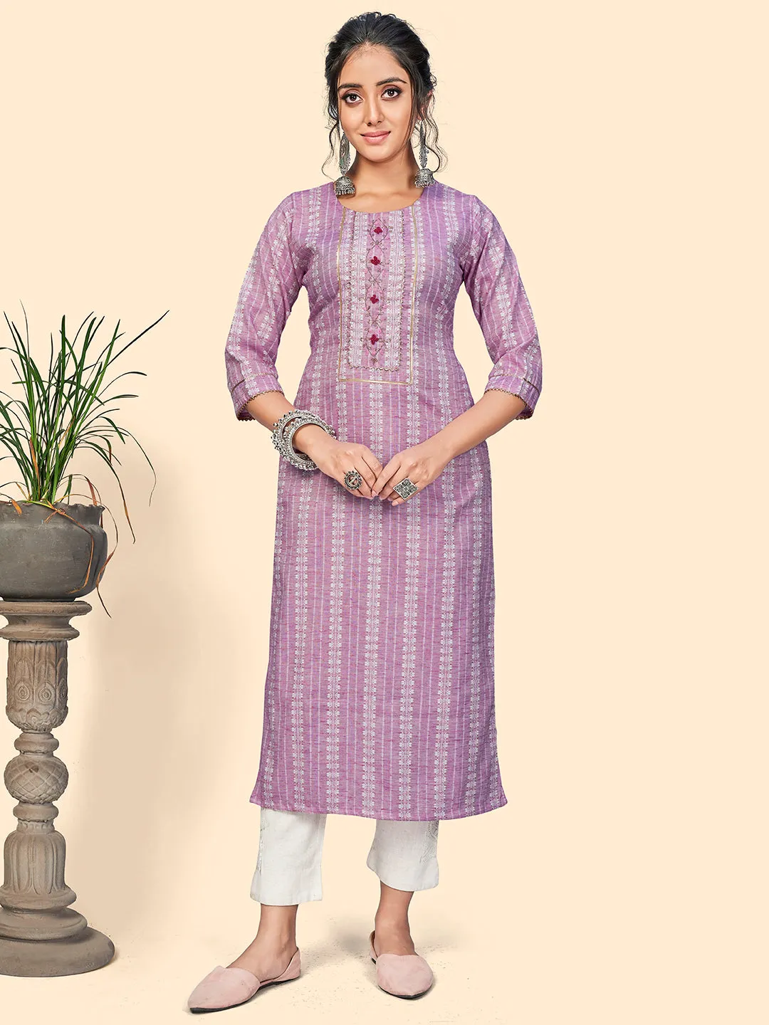 Women'S Cotton Blend Printed & Embroidered Straight Stitched Kurta