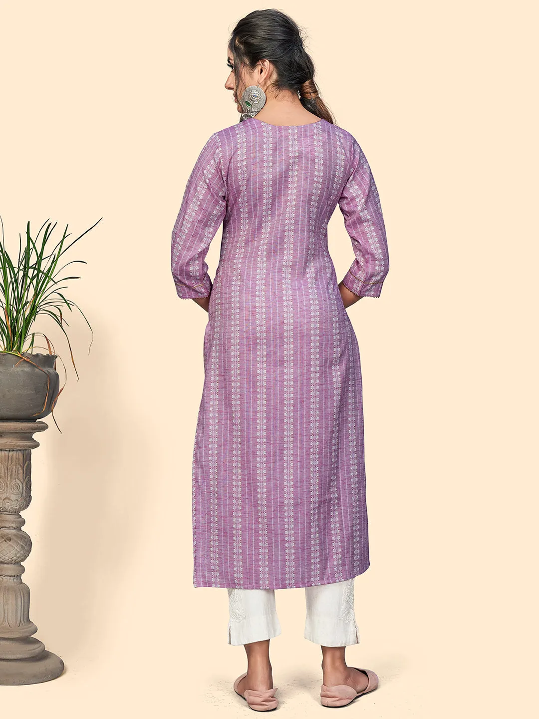 Women'S Cotton Blend Printed & Embroidered Straight Stitched Kurta