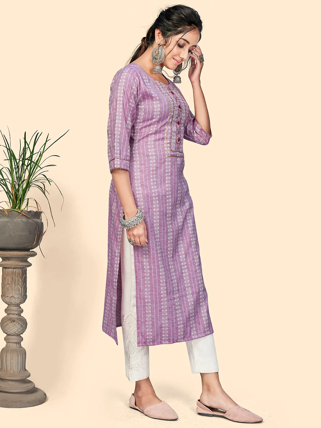 Women'S Cotton Blend Printed & Embroidered Straight Stitched Kurta