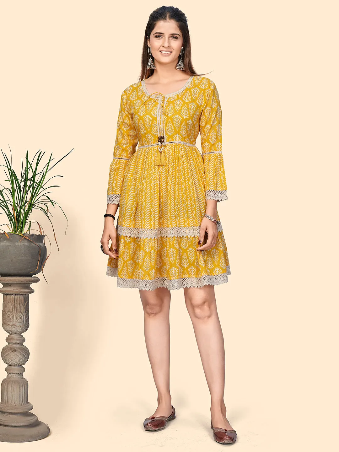 Women'S Printed & Lace Border A-Line Cotton Yellow Stitched Dress