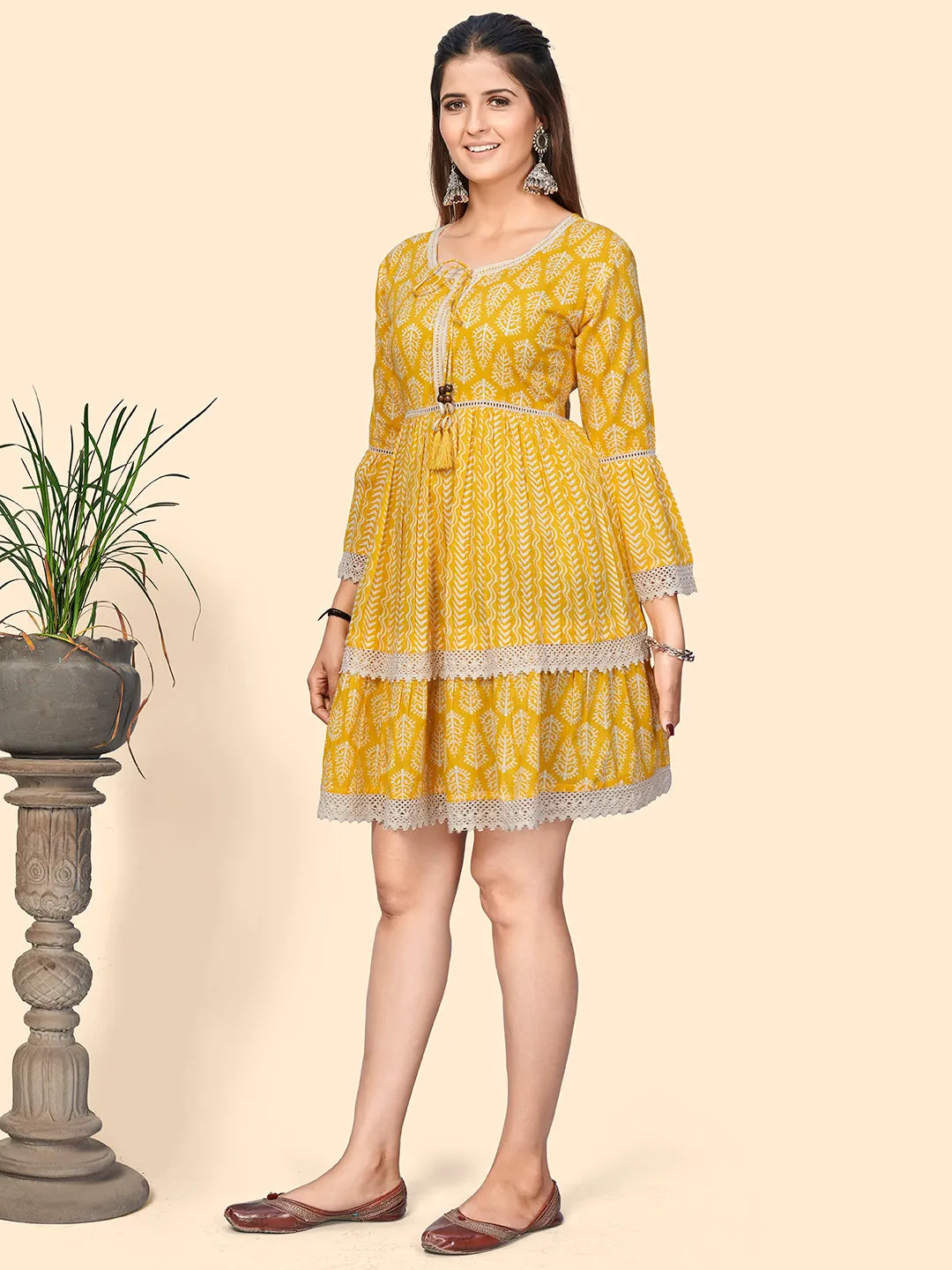 Women'S Printed & Lace Border A-Line Cotton Yellow Stitched Dress