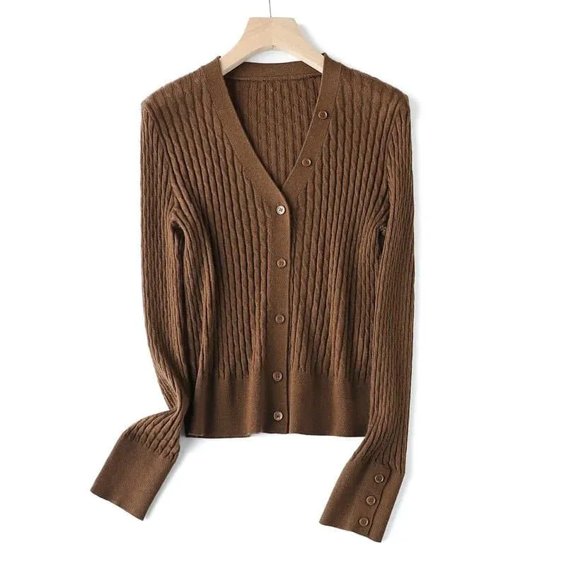 Wool V-neck Cardigan - Cozy & Stylish for Autumn/Winter